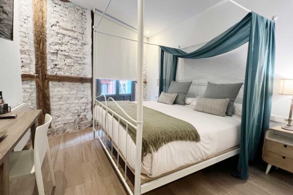 Habitación San Mamés - Pensión Lo Bilbao - Dormir en Bilbao - Pensión Plaza Nueva de Bilbao Habitación San Mamés - Pensión Lo Bilbao - Dormir en Bilbao - Pensión Plaza Nueva de Bilbao